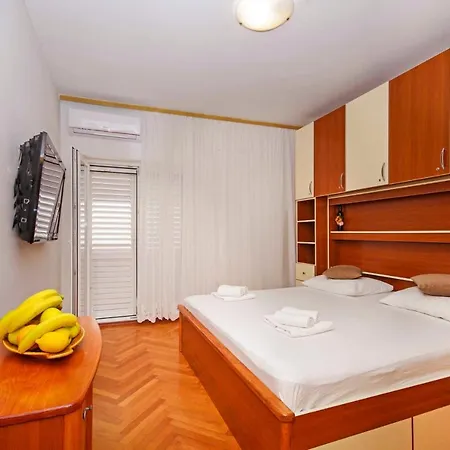 Karla Delux Apartment Makarska